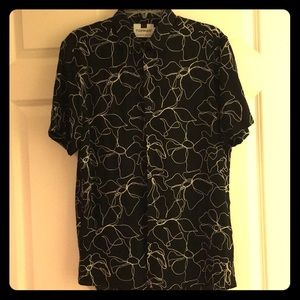 ‼️BOGO Medium short sleeves casual button down